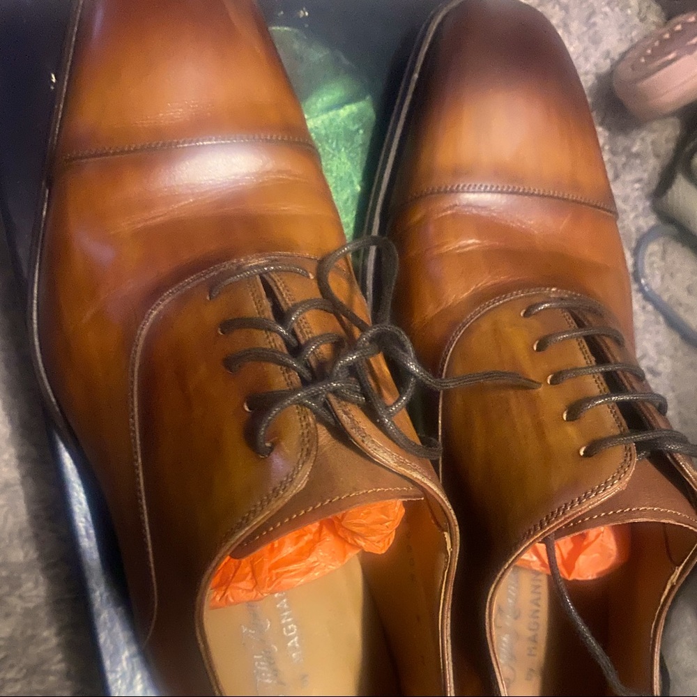 Great pair of Magnani dress shoes.